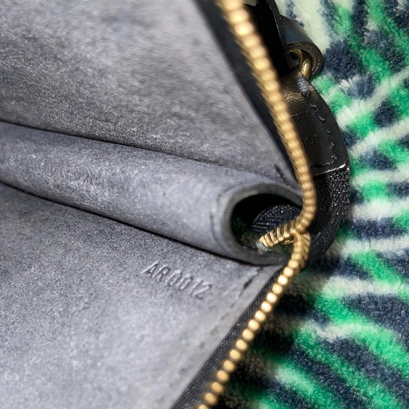 AUTHENTIC LOUIS VUITTON BAG - Picture 8 of 8